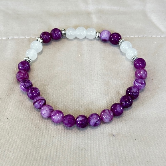 Artisan crafted Jewelry - Lepidolite & Clear Quartz stone stretchy bracelet (purple & clear) round beads